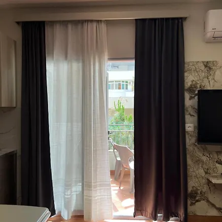 Rock Apartments - Cozy Apartments Close To The Beach Durres Exterior photo