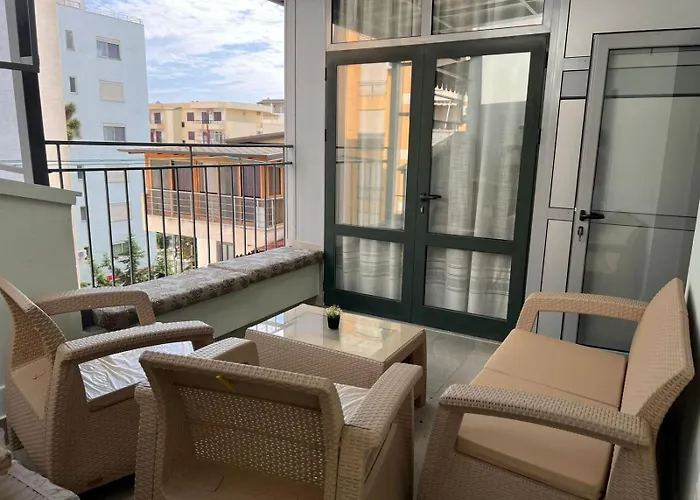Rock Apartments - Cozy Apartments Close To The Beach
